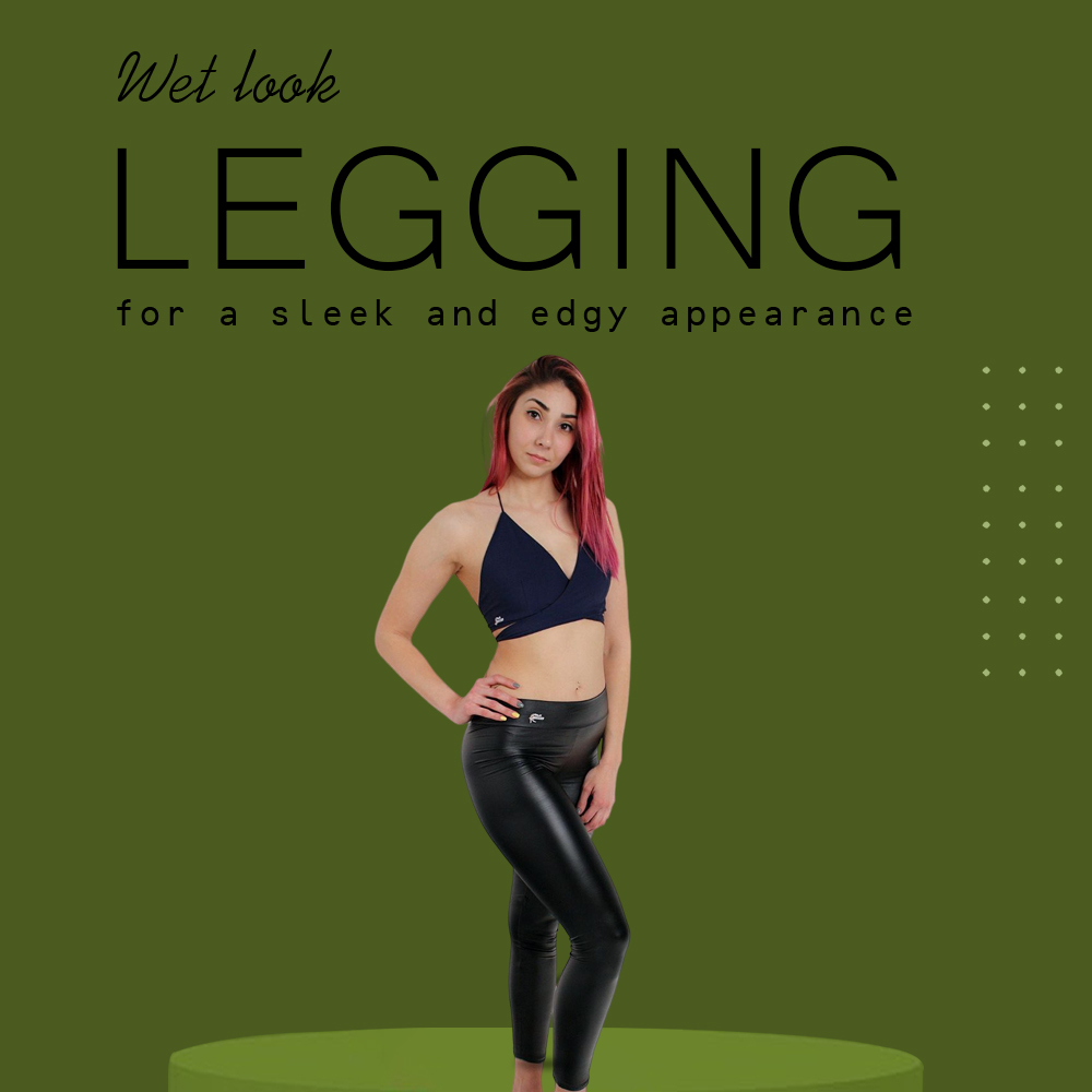 Wet-look leggings for a sleek