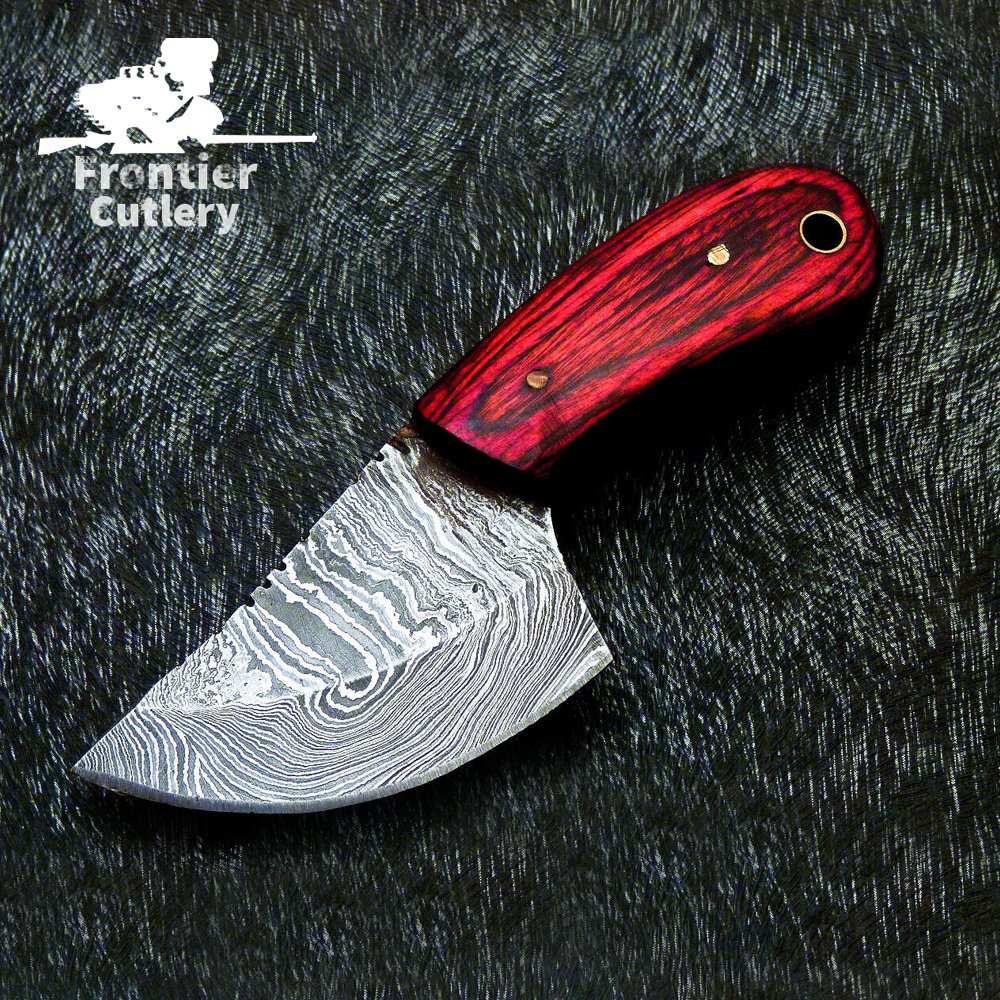 Custom Handmade Damascus Steel Skinner Knife :Exceptional Craftsmanship